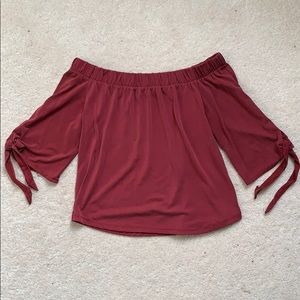 🌸2/$20🌸 Ardene Off The Shoulder Top